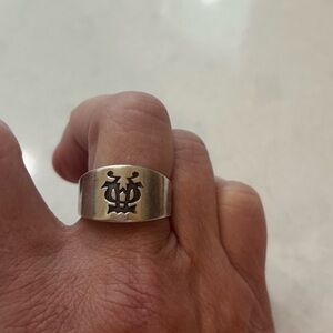 Retired James Avery 925 sterling silver ring